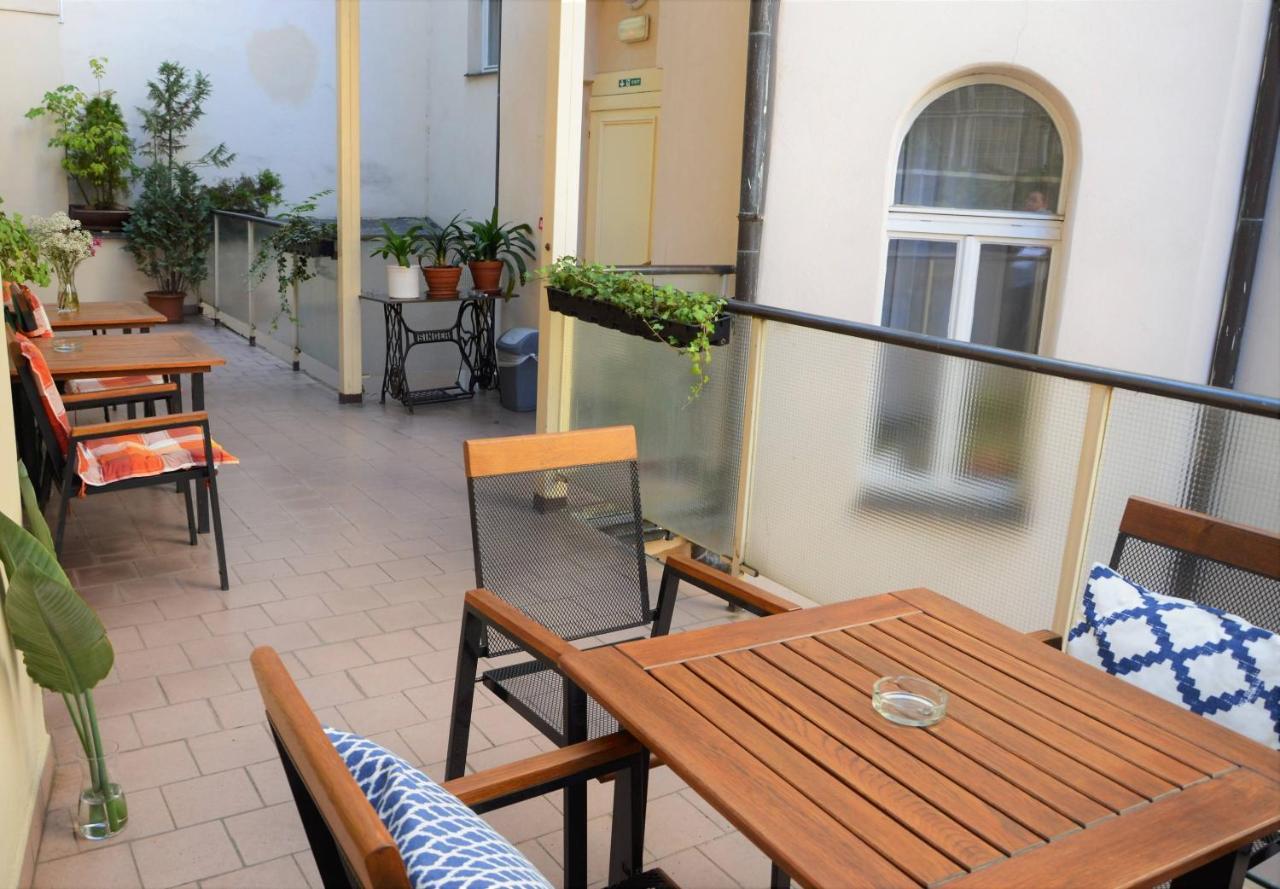 Self-Service Hotel Ostas Praha Εξωτερικό φωτογραφία