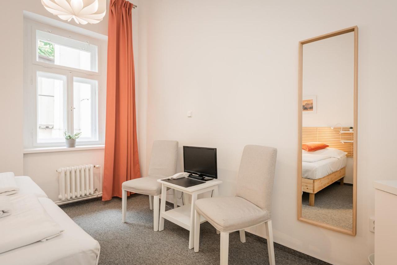Self-Service Hotel Ostas Praha Εξωτερικό φωτογραφία